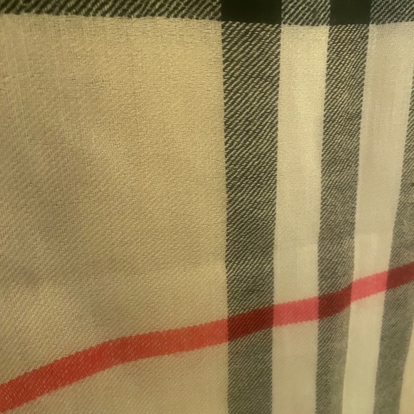 Plaid scarf - Picture 2 of 3